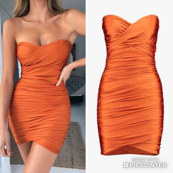 Tiger Mist Dresses & Skirts - Tiger Mist Matteo Strapless Body Con Mini dress